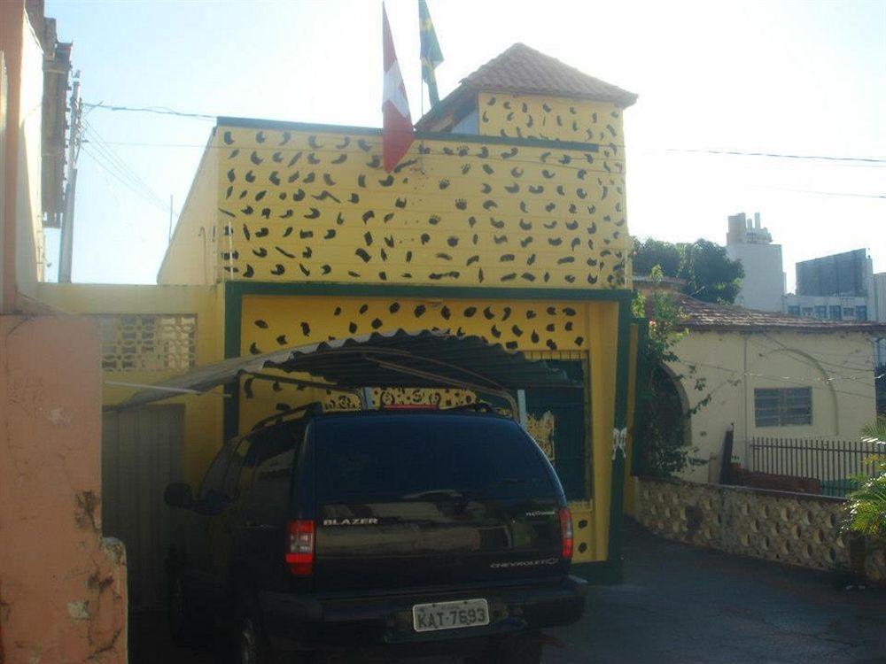 Hotel Pousada And Safari Куяба Экстерьер фото